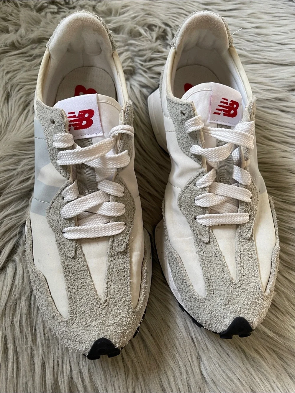 New Balance 327